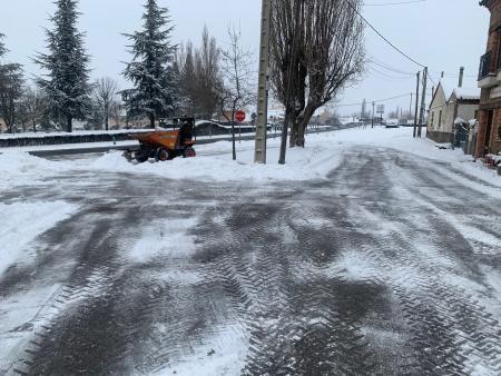 Imagen El Ayuntamiento agradece a los vecinos la colaboración en la limpieza de las calles tras las nevadas