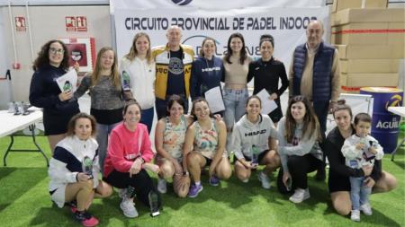 Imagen Vanesa Velasco, junto a Lorena García, empieza el Circuito Provincial de Pádel Indoor de la Diputación dando continuidad a su éxito de...